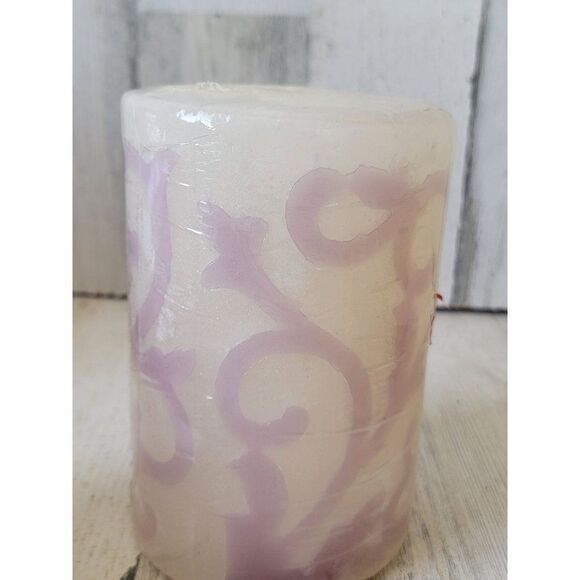Pier 1 Imports lavender scented pillar candle purple swirl home decor - Picture 4 of 9